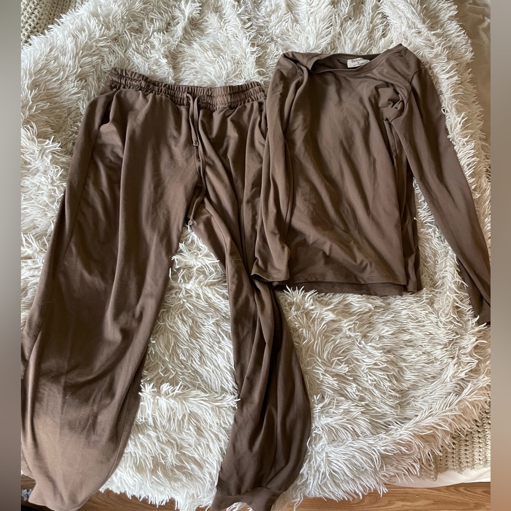 Brown super soft lounge set by Zenana size medium